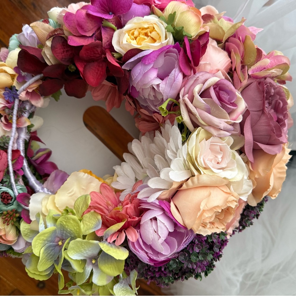 Floral Headpiece / Crown - Picture 5 of 6